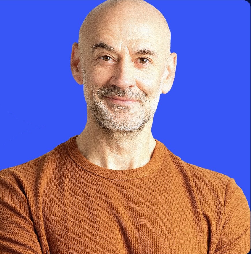 Responsable de empresa sonriente